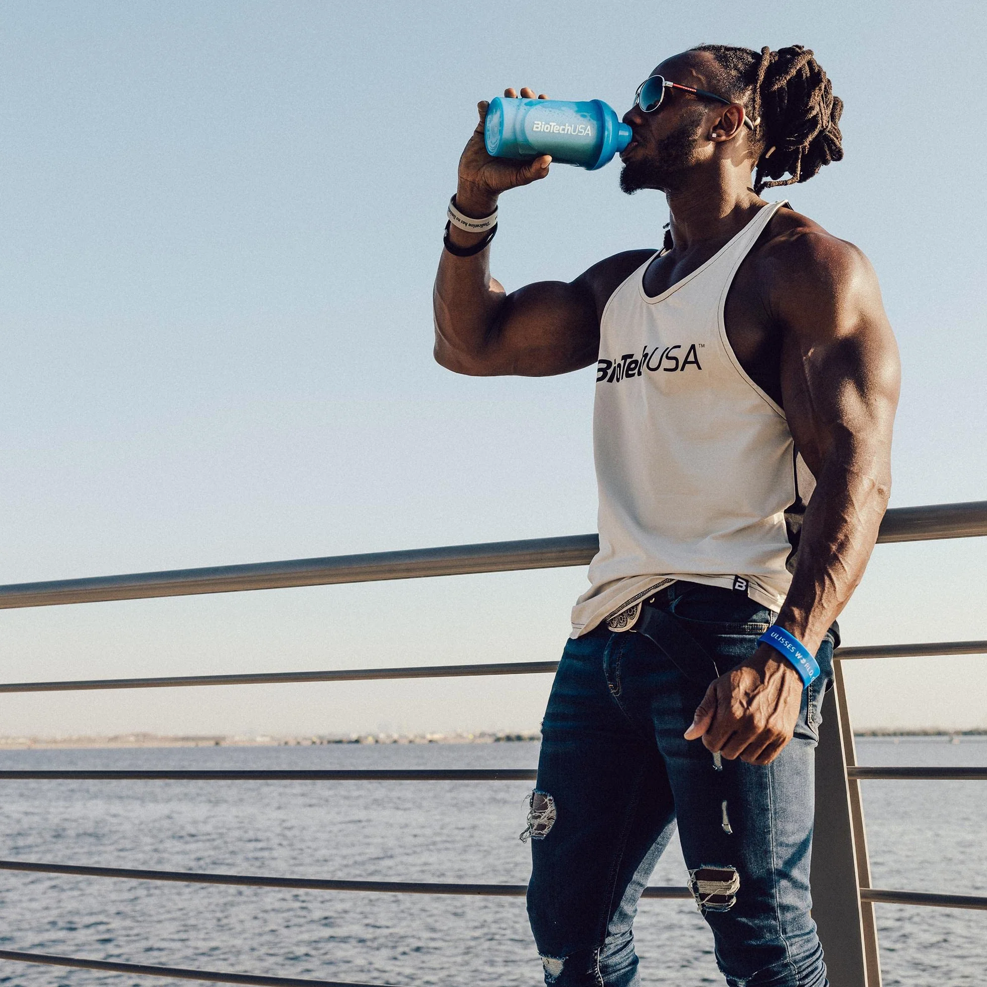 BioTechUSA 100% L-Glutamine | 5.000 mg di aminoacidi puri | Senza sapore | Senza zucchero | Ideale per gli appassionati di fitness e gli atleti agonisti | 240 g | Non aromatizzata