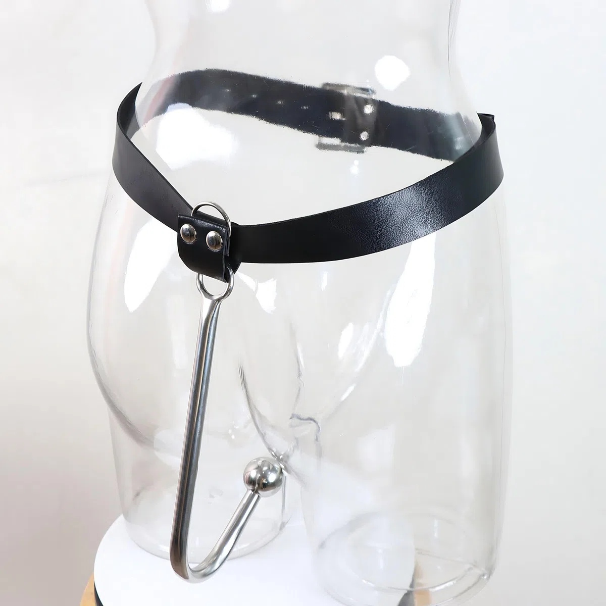 Gancio anale SM, plug anale in metallo, gancio anale, bondage BDSM, plug anale con cintura di castità regolabile in corda di pelle for uomini e donne, giocattoli anali
