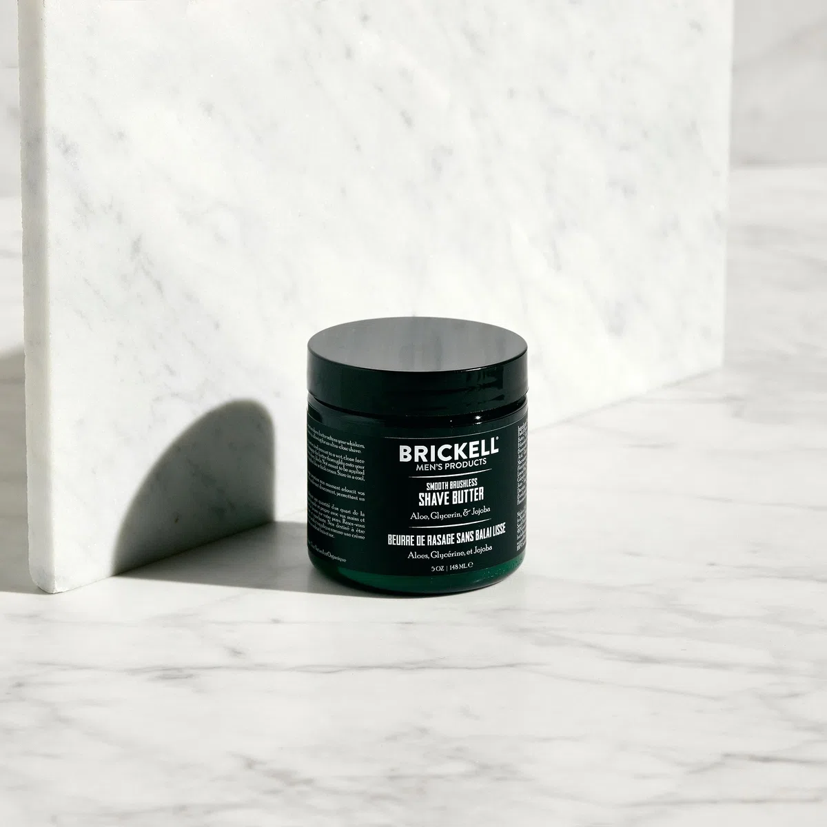 Brickell Men's Crema da barba liscia senza pennello per Uomo, Lozione da Barba Liscia Naturale e Biologica, 147ml, Naturale ed Organico, Non profumata