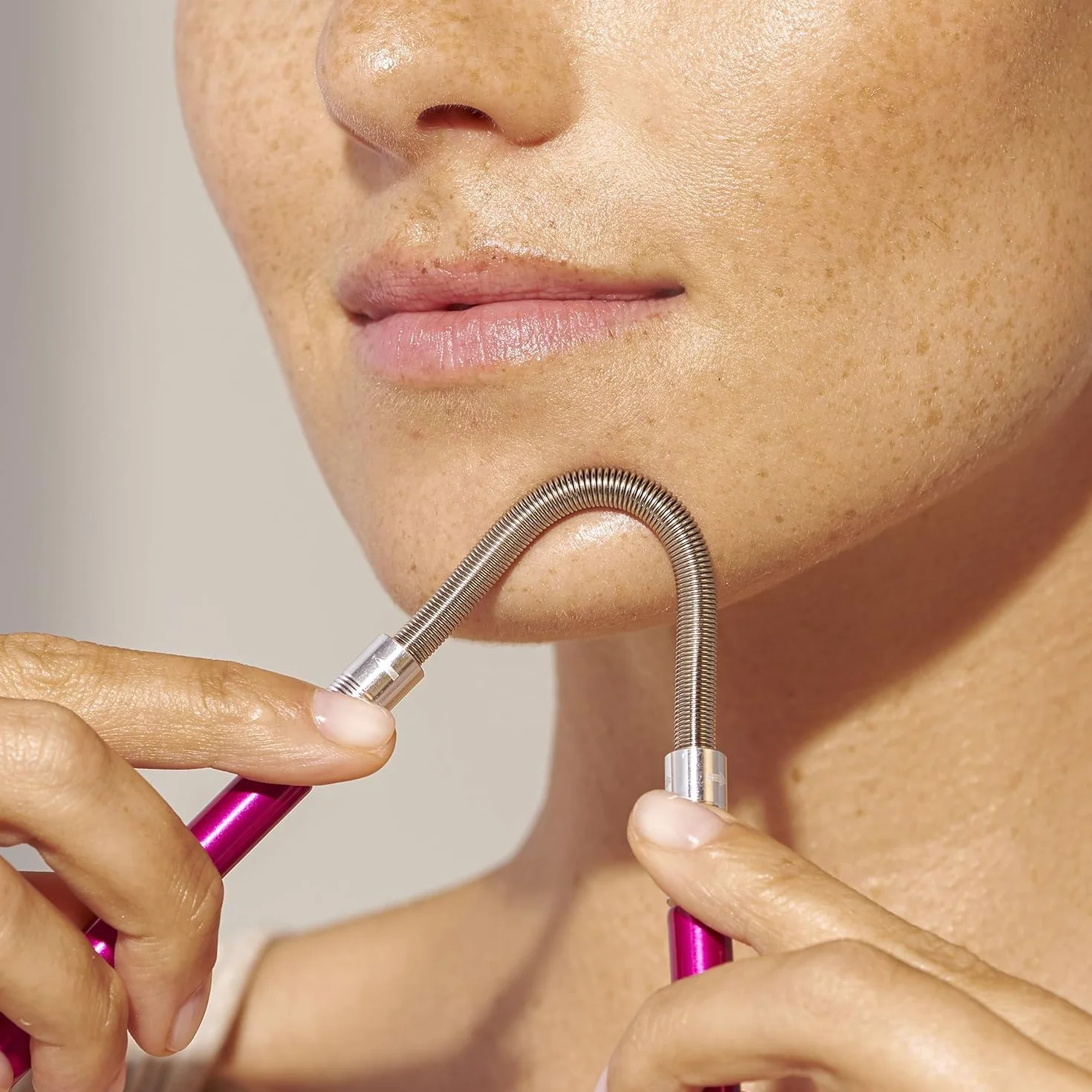 TWEEZERMAN Depilatore per il viso (leggera spiumatura, rimozione dei peli, epilatore a finitura liscia), rosa