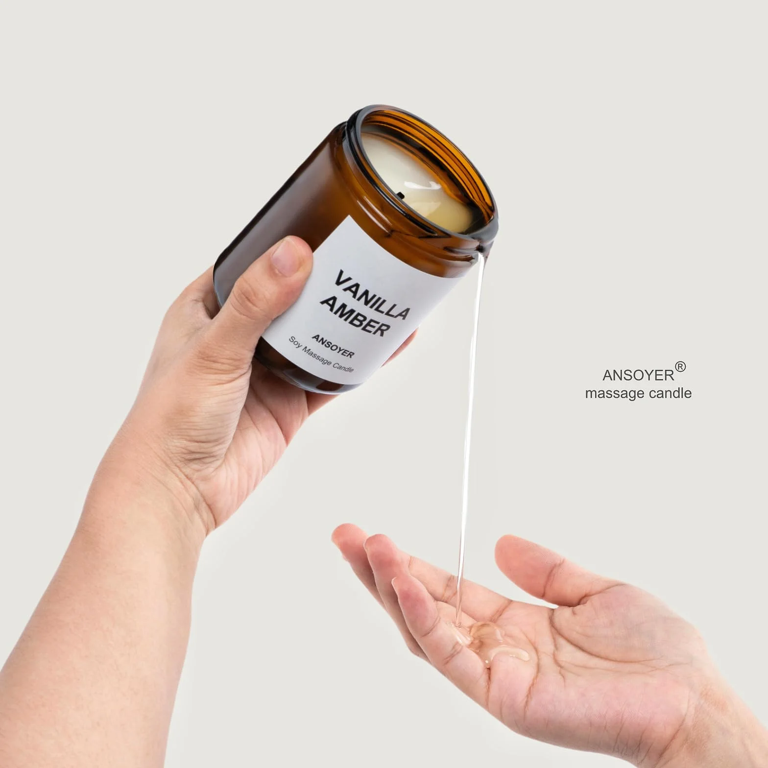 Candela da massaggio 200 g I Candela rilassante I Realizzata con olio di cocco + olio di soia I Candele da massaggio | Idratante e nutriente per la Spa domestica (Ambra Vaniglia)
