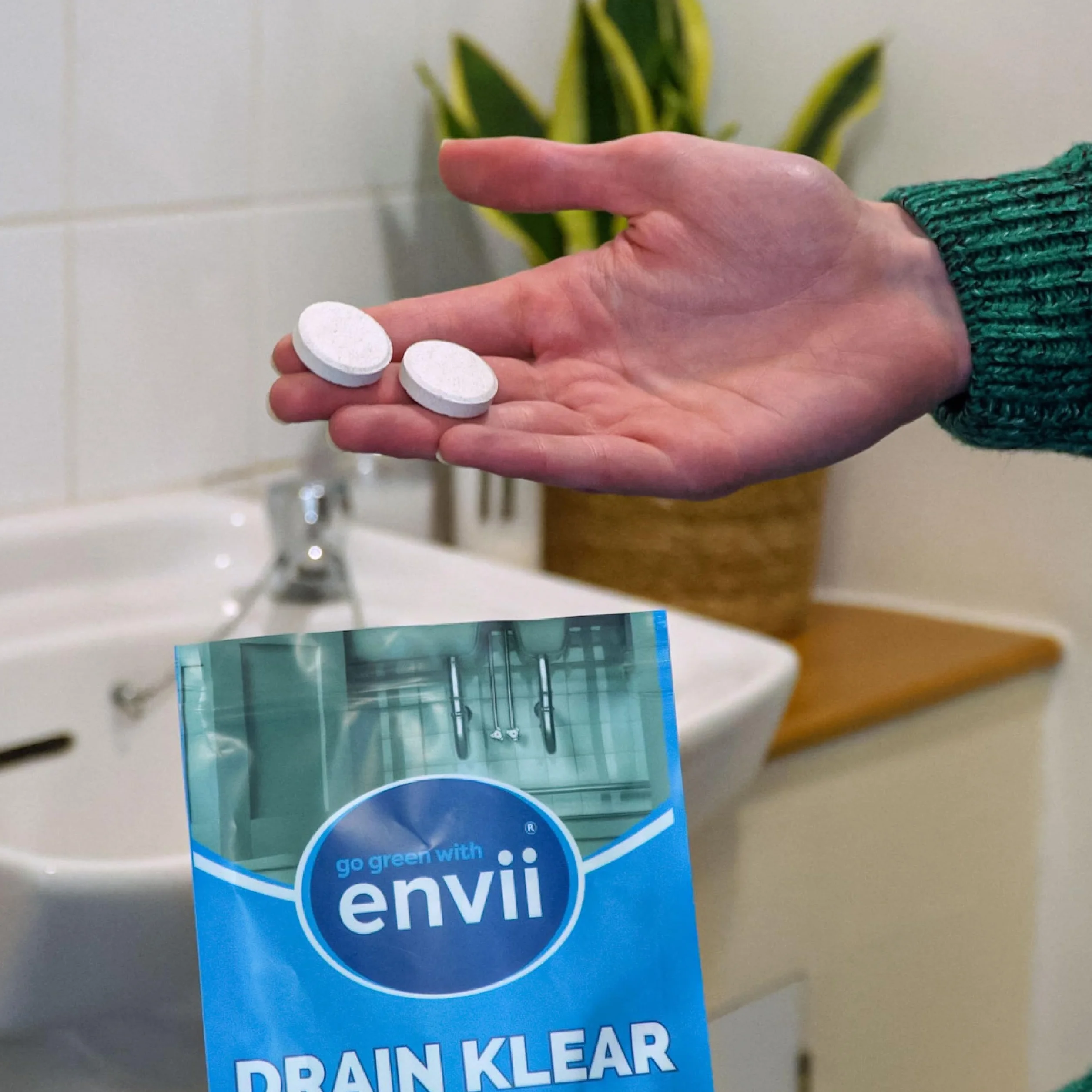 Drain Klear – Detergente enzimatico naturale per tubi, forte sblocco e eliminazione degli odori, sicuro per fosse settiche, 12 compresse