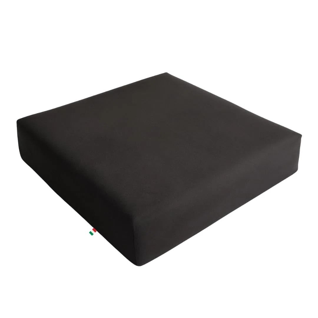 GM Cuscino antidecubito per sedia a rotelle 42x42x8 cm cuscino antidecubito per sedia in Memory foam e poliuretano cuscino carrozzina poltrona per anziani Made in Italy (Nero)