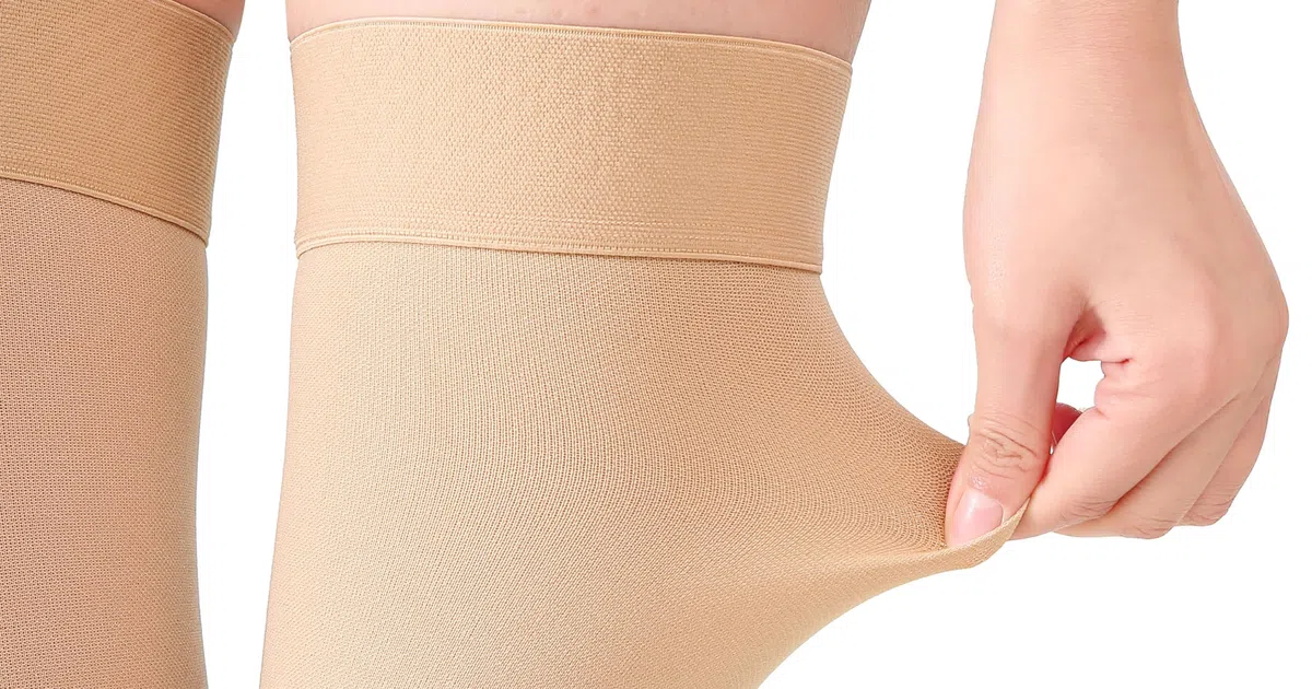 TOFLY Calze a Compressione Autoreggenti, Opache, a Punta Aperta, Classe II da 15-20 mmHg Compressione Graduato con Banda in Silicone, Medicali Calzini per Compressione Unisex, 1 Paio Beige L