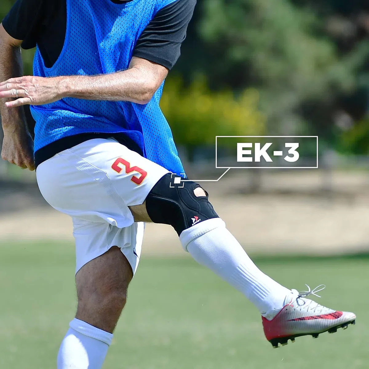 Zamst EK-3 Knee - Ginocchiera Regolabile per Supporto del ginocchio e dei Legamenti - Tutore ginocchio a compressione, confortevole e traspirante - Ideale per camminata trekking e corsa (M)