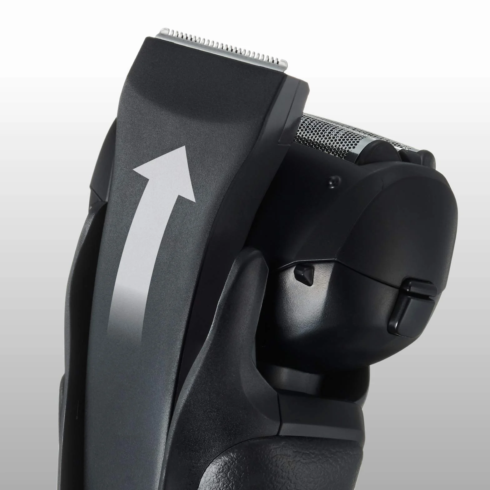 Panasonic ES-RT37-K503 Rasoio Uomo Wet&Dry a 3 Lame per un Taglio Rapido e Preciso, Testina Multidirezionale, Tagliabasette a Scomparsa, Lavabile, Nero