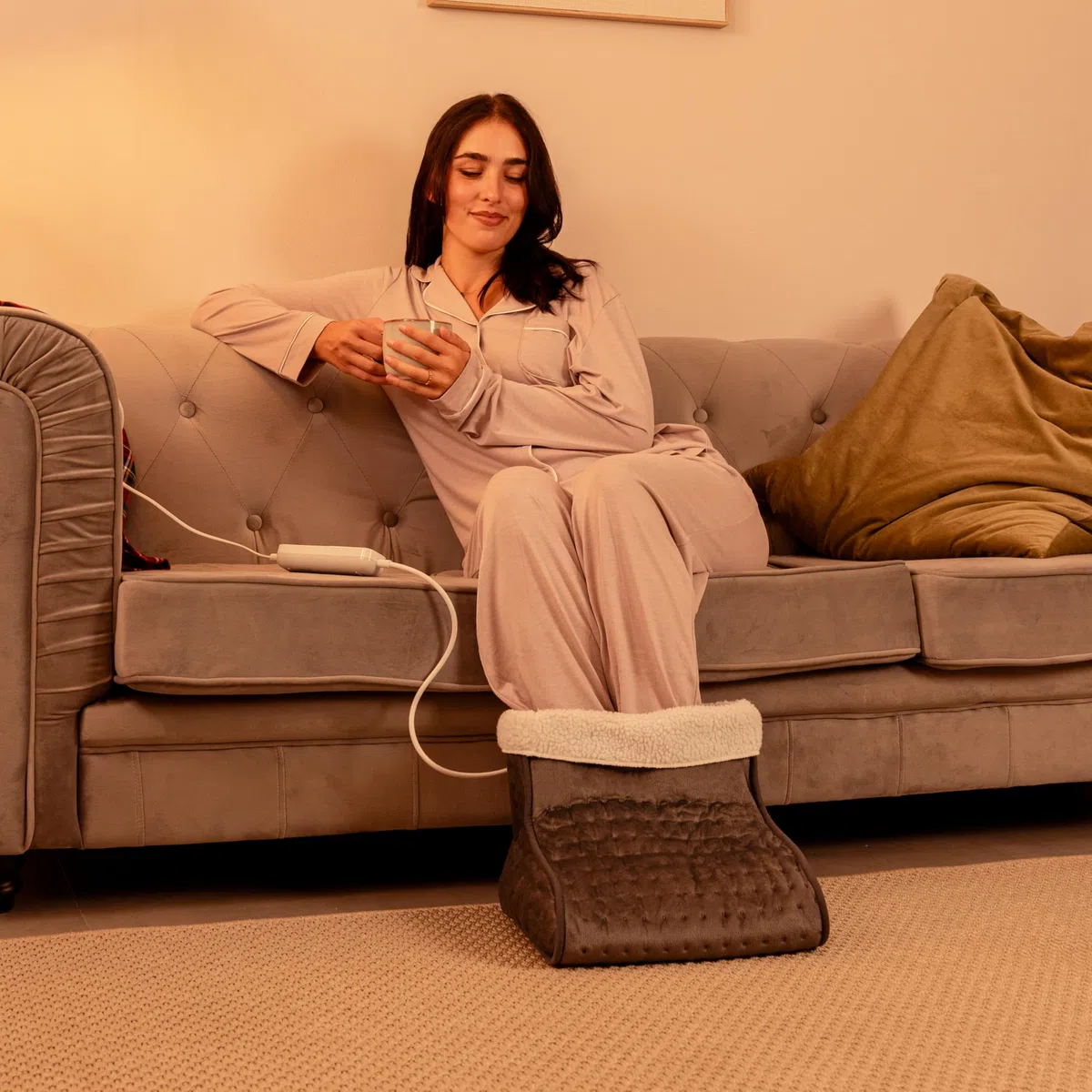 Cecotec Scaldapiedi elettrico - Scaldapiedi - HeatComfort FootWarmer. 100 W, spegnimento automatico, 3 livelli di temperatura regolabili, morbido e traspirante, protezione surriscaldamento