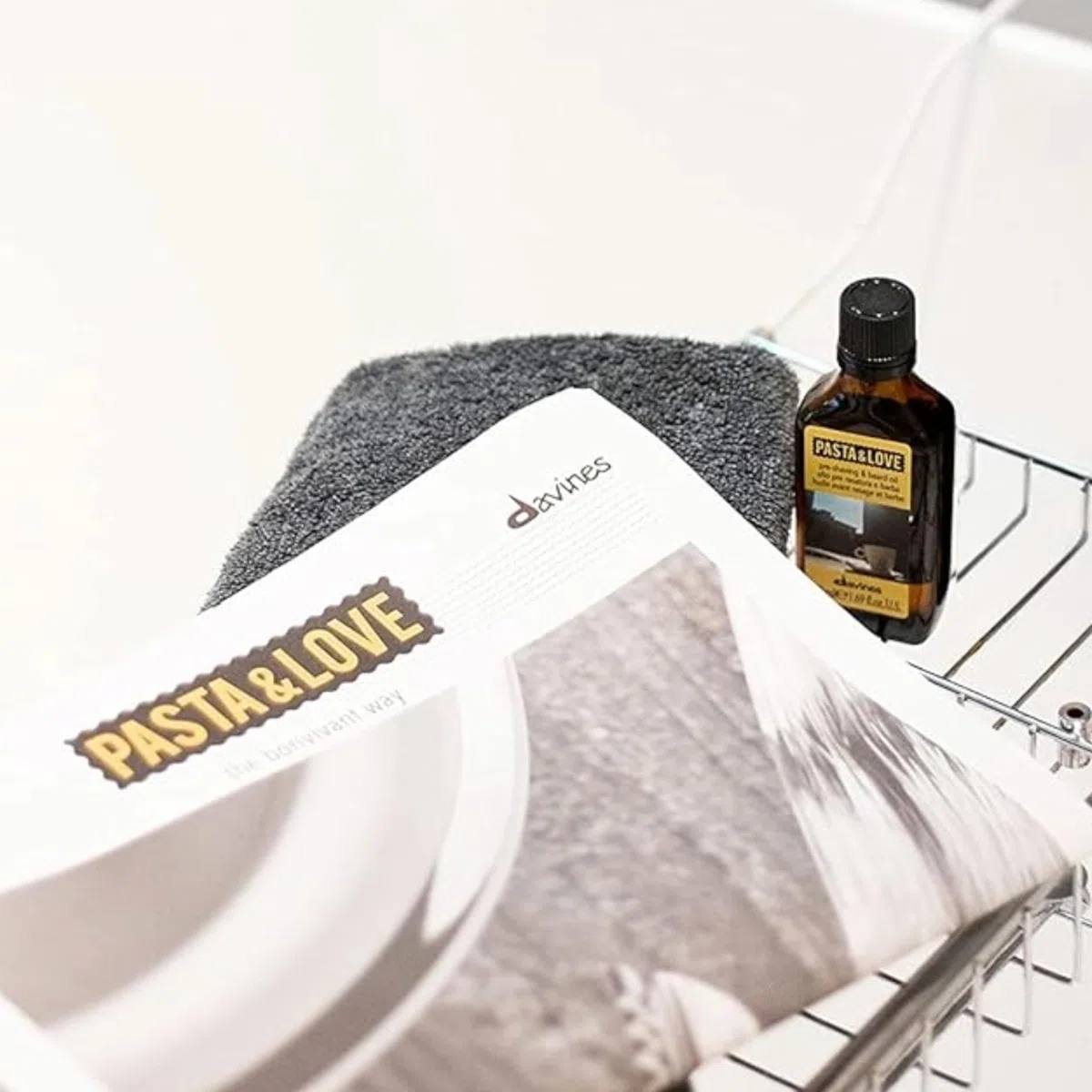 PASTA & LOVE OLIO PRE RASATURA E BARBA DAVINES 50ML