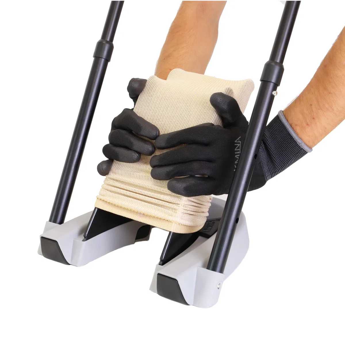 KMINA Infila Calze Compressive + Guanti Inclusi, Device 2‑in‑1 per Anziani e Mobilità Ridotta – Facile da Usare con Calze e Calzini – Altezza Regolabile, Brevettato - Prodotto in Europa