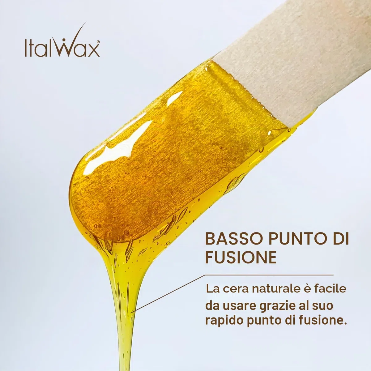 Italwax Cera a caldo naturale in granuli per depilazione professionale, 1 kg, Cera a caldo in granuli. Utilizzabile a bassa temperatura, molto morbida, Adatta per la zona bikini, gambe, braccia e viso