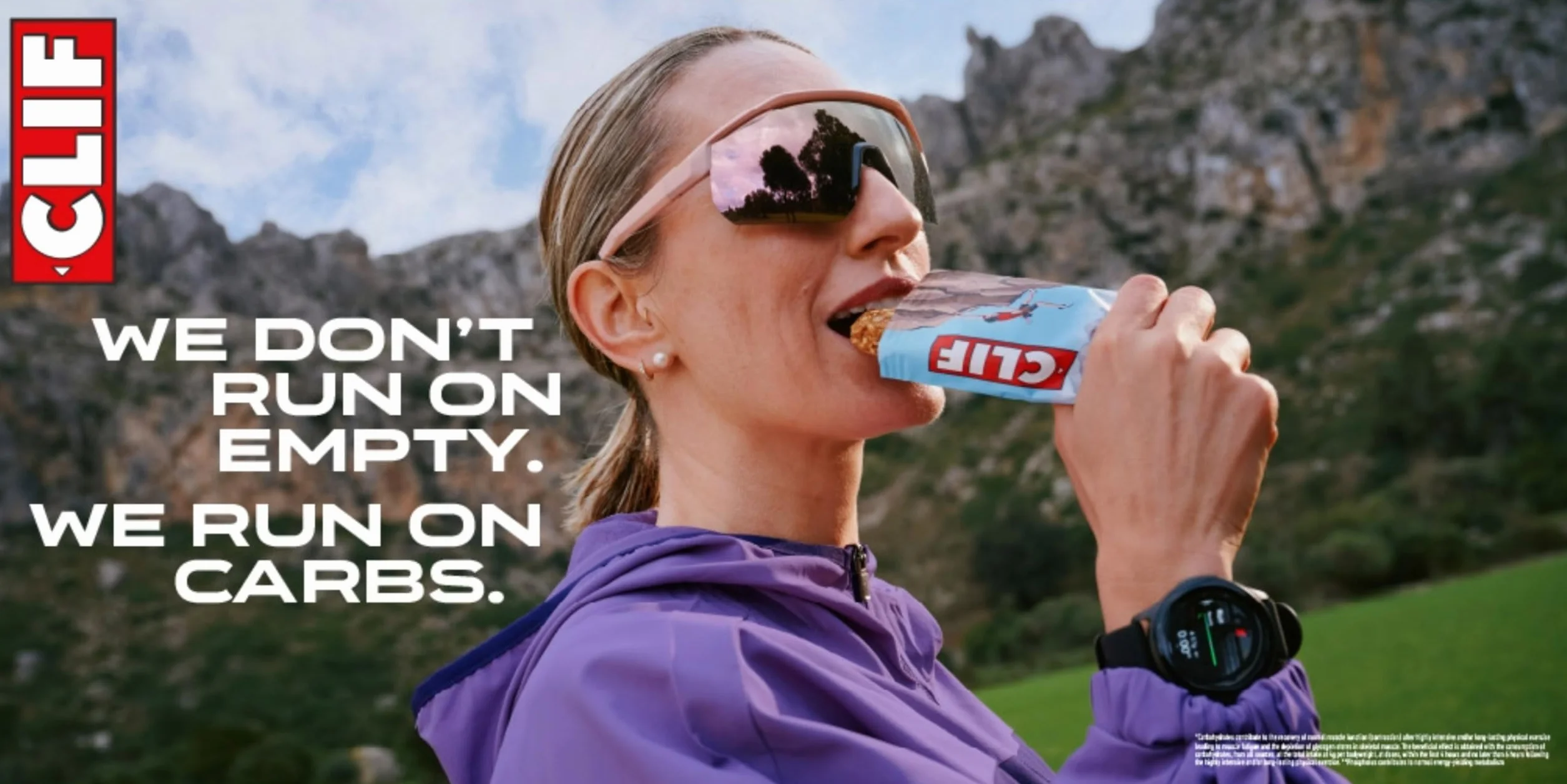 CLIF BAR | Barretta Energetica | Peanut Butter Banana Dark Chocolate | Barretta proteica vegetale per Corsa, Allenamento per maratone, Ciclismo e Sport di Resistenza | Snack Naturale | 12 x 68 g