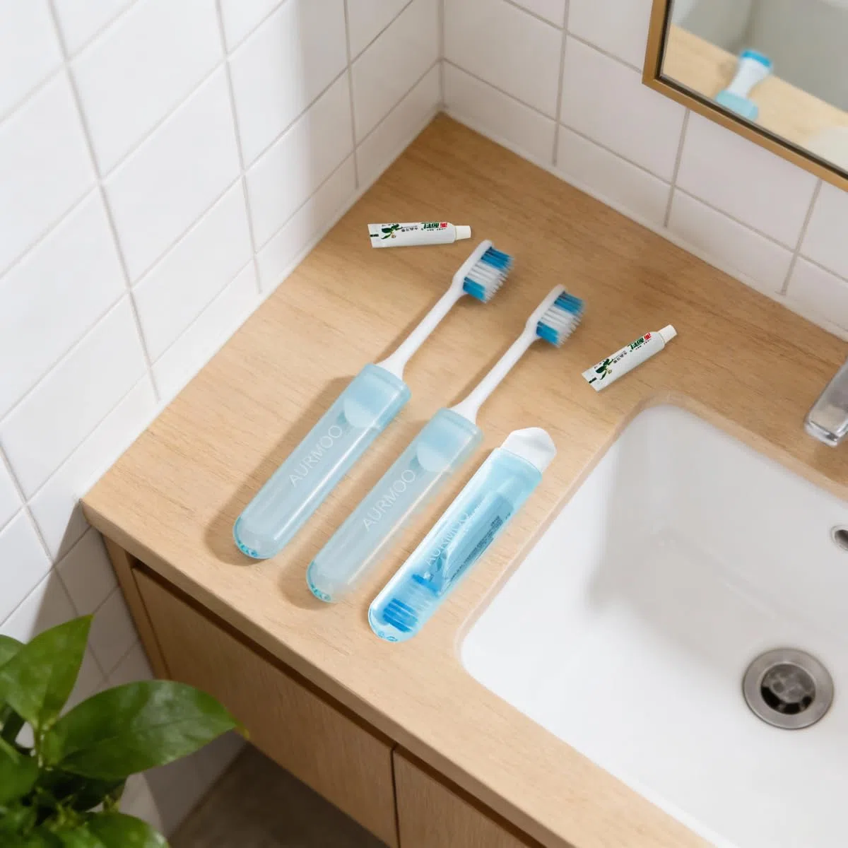 Spazzolini da denti da viaggio Pieghevoli, 30 Spazzolino da Viaggio con Dentifricio, Spazzolino da Denti Portatile, Spazzolini Monouso, Toothbrushes, Confezionati Singolarmente, Blu