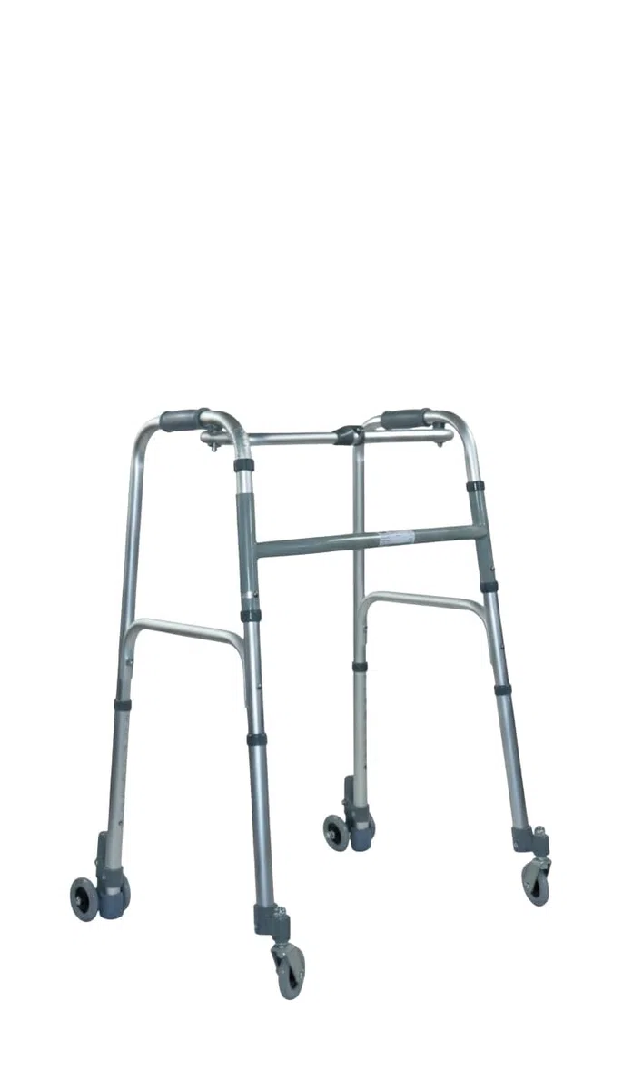 Ausilium Deambulatore Pieghevole a 4 Ruote in Alluminio, Ruote Anteriori Piroettanti e Posteriori Gemellate con Freno, Manopole Ergonomiche Imbottite, 3,4 kg, Portata 120 kg, Altezza Regolabile