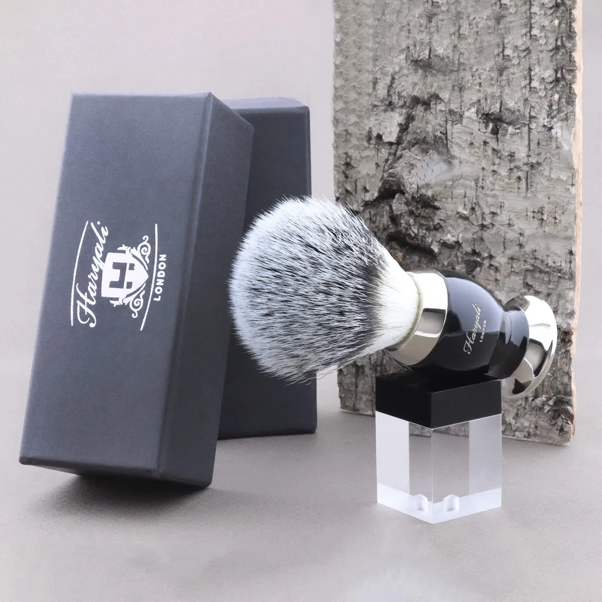 Haryali London Pennello da barba, classico pennello da barba bagnato per uomini, peli di tetto in argento con manico in ottone e argento, perfetto per tutti i tipi di pelle