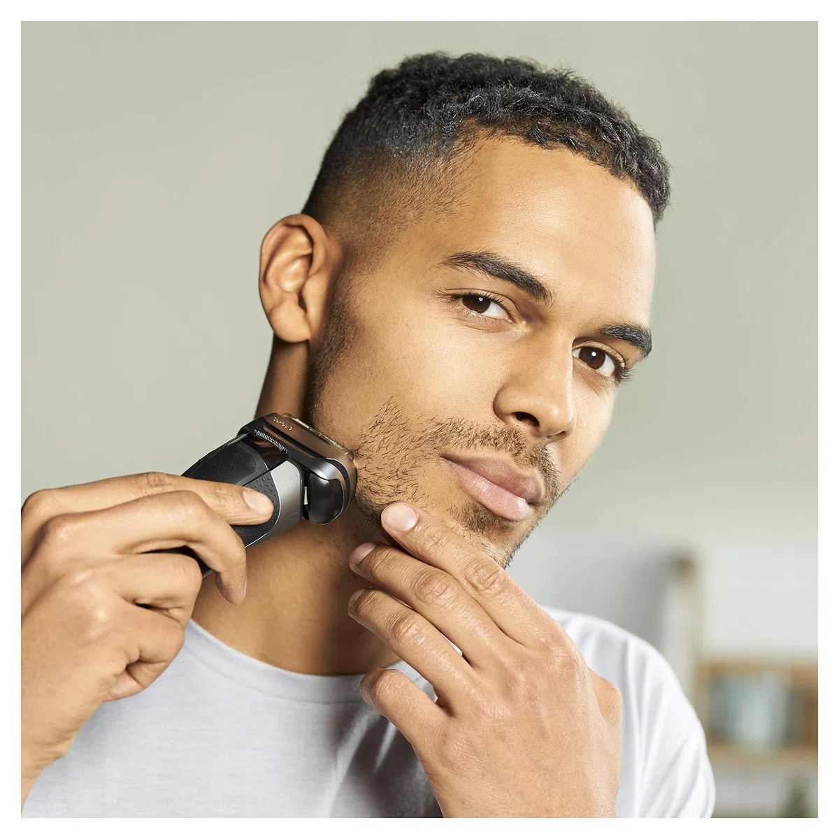 Braun Series 9, Rasoio Elettrico Uomo Testina di Ricambio, Compatibile con I Rasoi Series 9, Rasatura Ottima ed Efficiente, Lame Flessibili, Uso a Secco o Sotto Acqua, 92S Argento