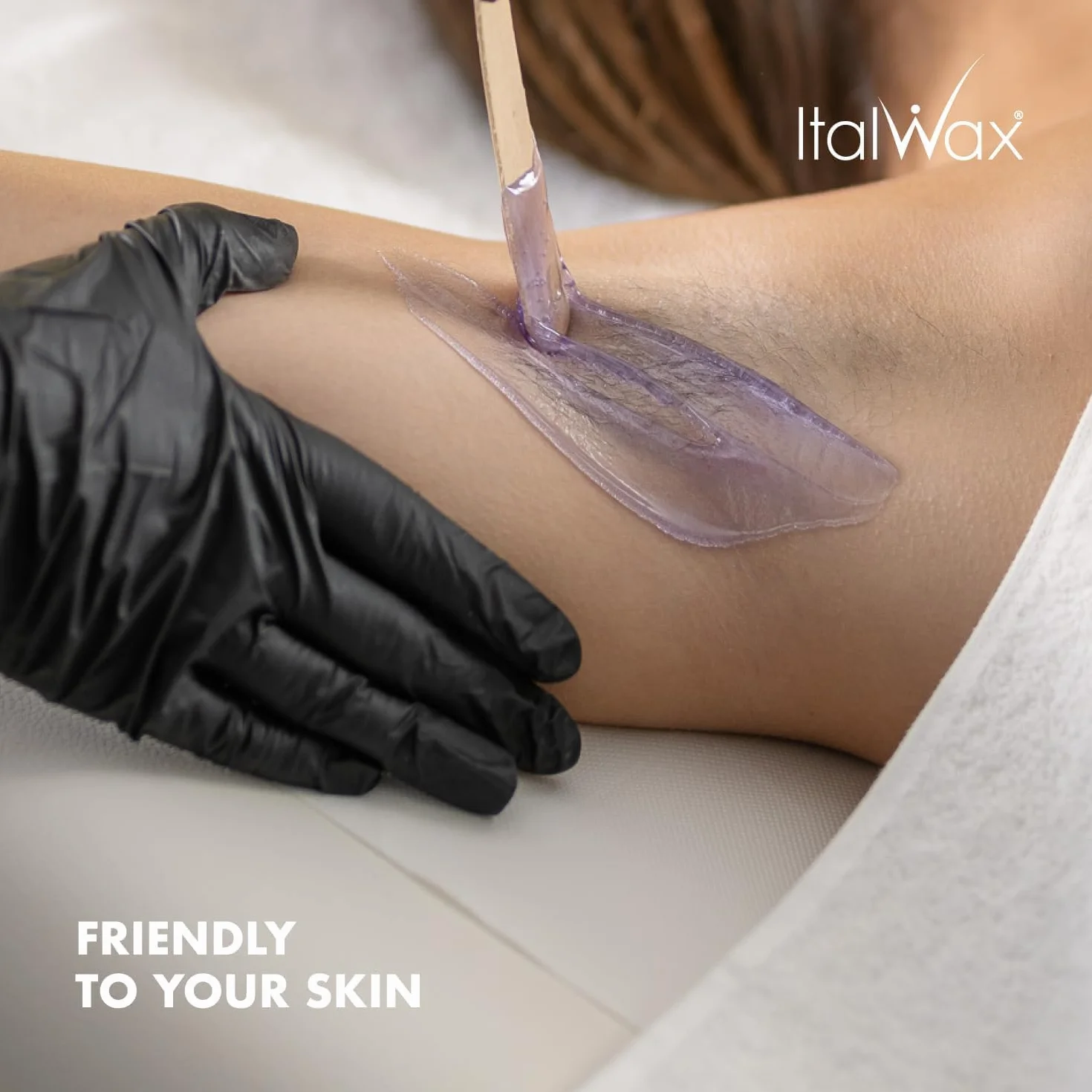 Italwax Top Line Orchid - 750g - Perline di cera per la depilazione a caldo senza strisce - Formula sintetica ideale per le pelli sensibili - Consigliato per l'area bikini e le ascelle - Inodore