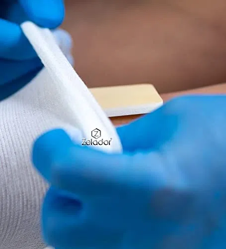 Medicazione in schiuma PU, non adesiva per ferite da moderatamente a fortemente essudanti 10x10cm