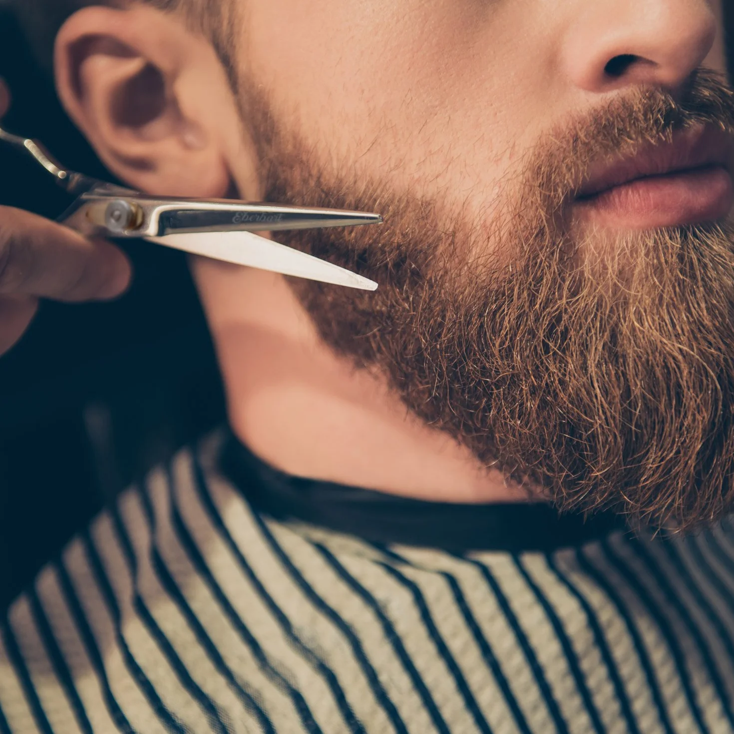 Forbici da barba + custodia in pelle sintetica + eBook gratuito – Forbici professionali per barba e baffi in acciaio inossidabile per taglio e rasatura precisi (lunghezza 18 cm)