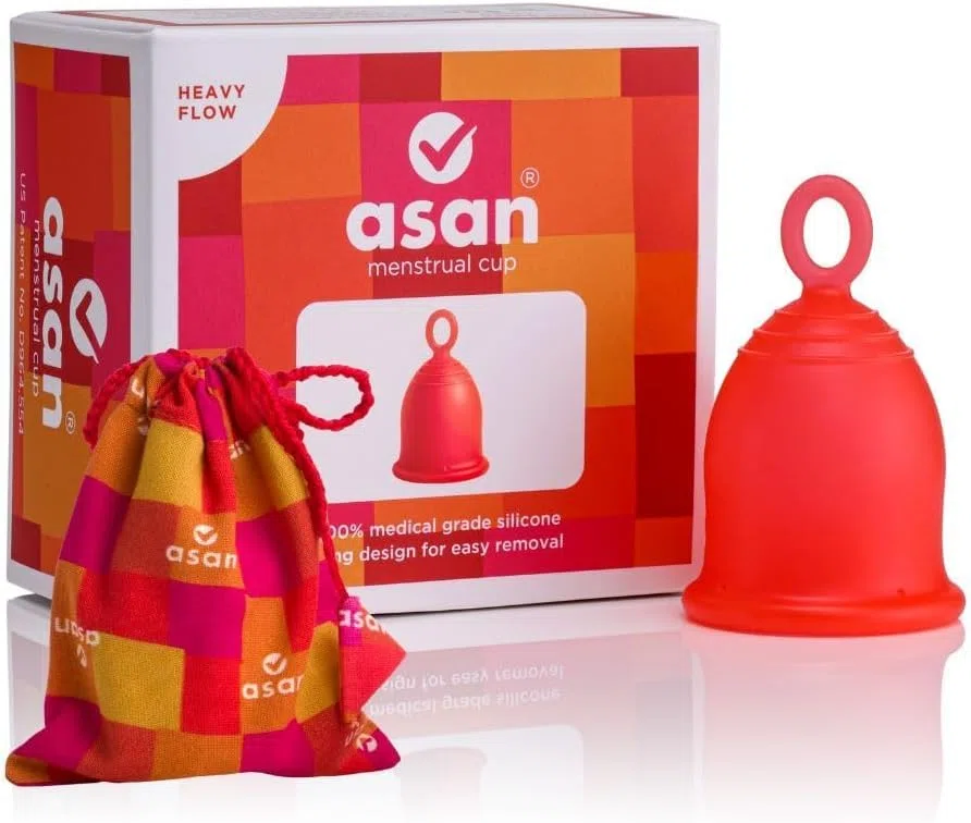 Asan Coppetta Mestruale - La Coppetta Più Semplice da Inserire e Rimuovere, Speciale Design con Anello, Silicone Morbido di Qualità Medica, Progettata negli USA (Flusso pesante)